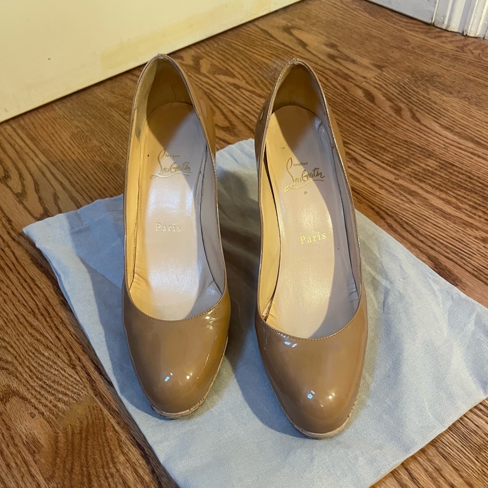 Christian Louboutin Pumps